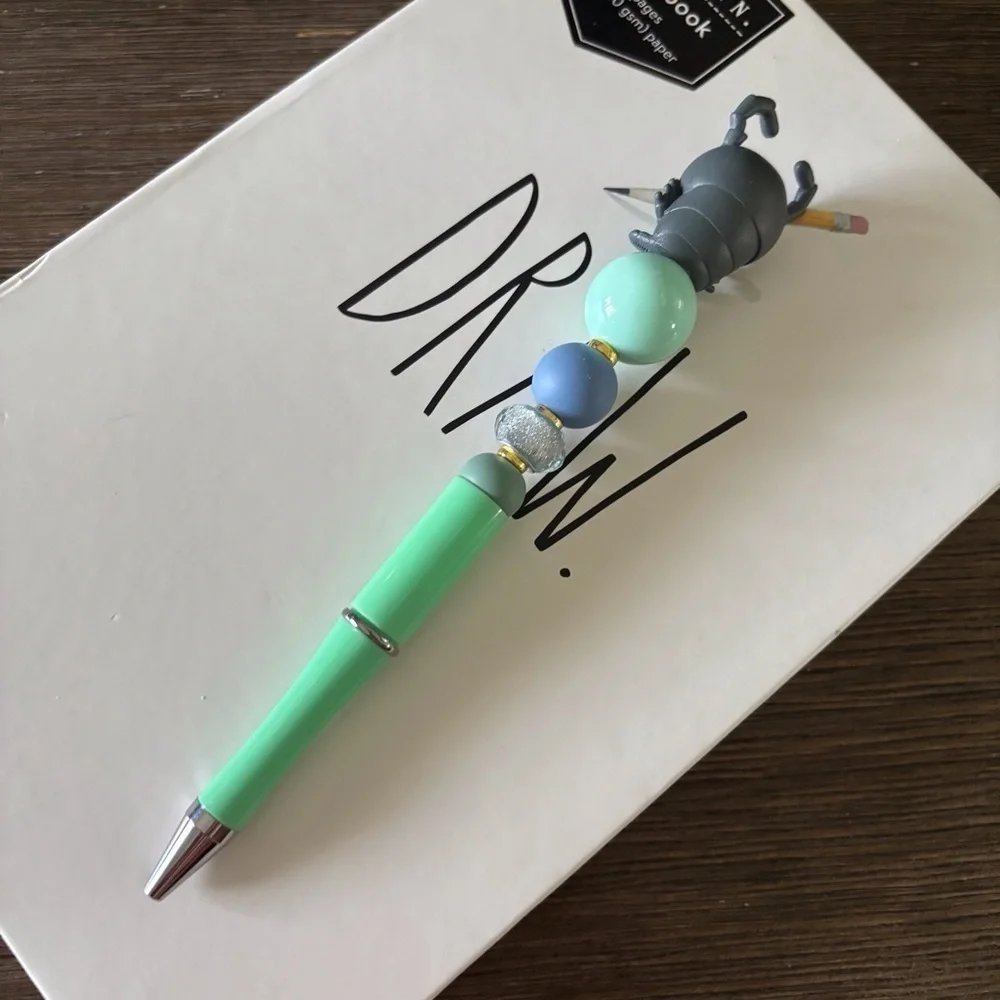 Disney Doorables: A Bug's Life: Tuck handmade beaded pen